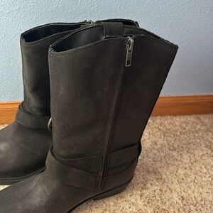 UGG Women's Black Leather Buckle Boots